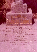 Tombe de la famille Jammes à Hasparren / Consulter le document sur Pireneas