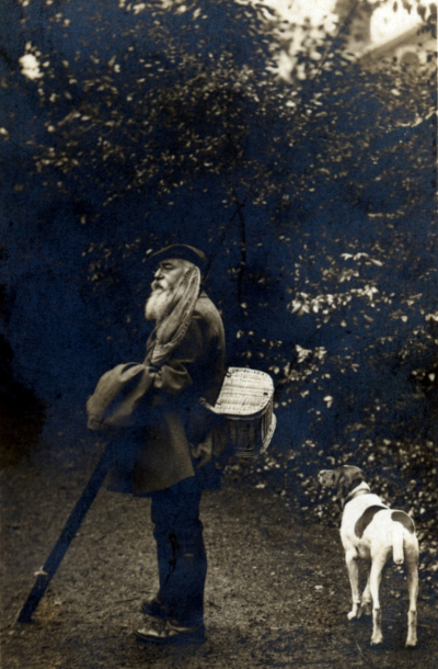 F. Jammes partant à la pêche, 1918, photo RP Lannes / Fonds Association F. Jammes, Orthez